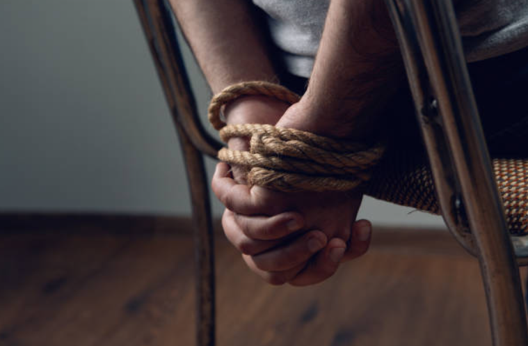 Чеченці викрали двох українців на Балі: заручнику відрізають пальці — журналіст